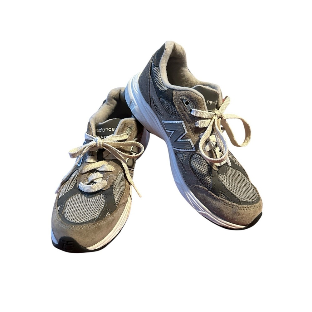 New Balance 990 Classic Grey Comfort Running Shoes‎ Boys (Size: 5.5) KJ990GRG